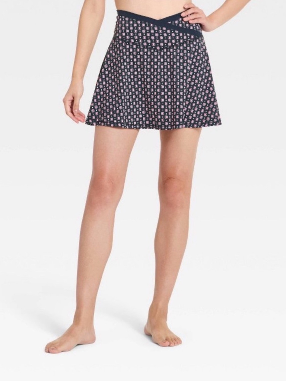 NWT Women's Everyday Soft Mid-Rise Crossover Waistband Skort All In Motion XL